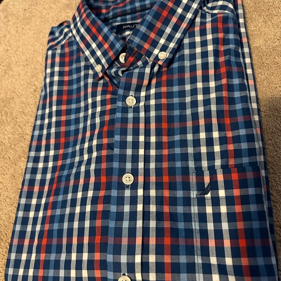 NAUTICA Shirts, Red Blue White Short Sleeves XL - Picture 6 of 7